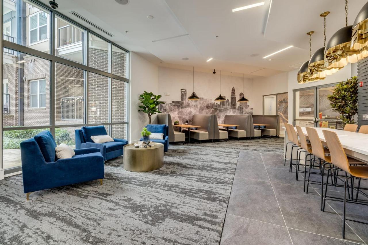 Premium Apartments And Studios At Midtown 205 In Charlotte Exteriör bild