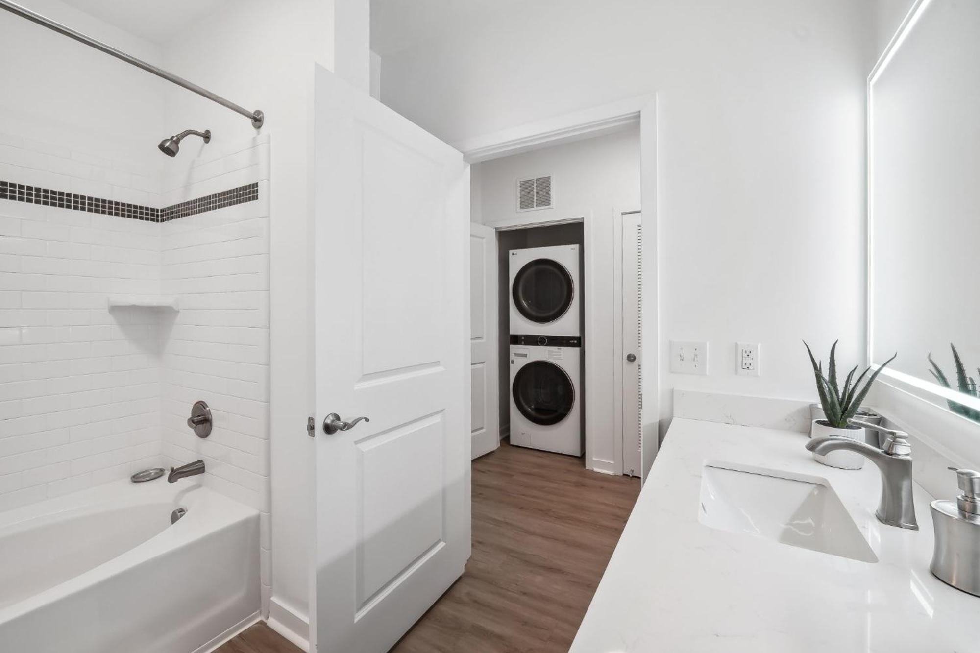 Premium Apartments And Studios At Midtown 205 In Charlotte Exteriör bild