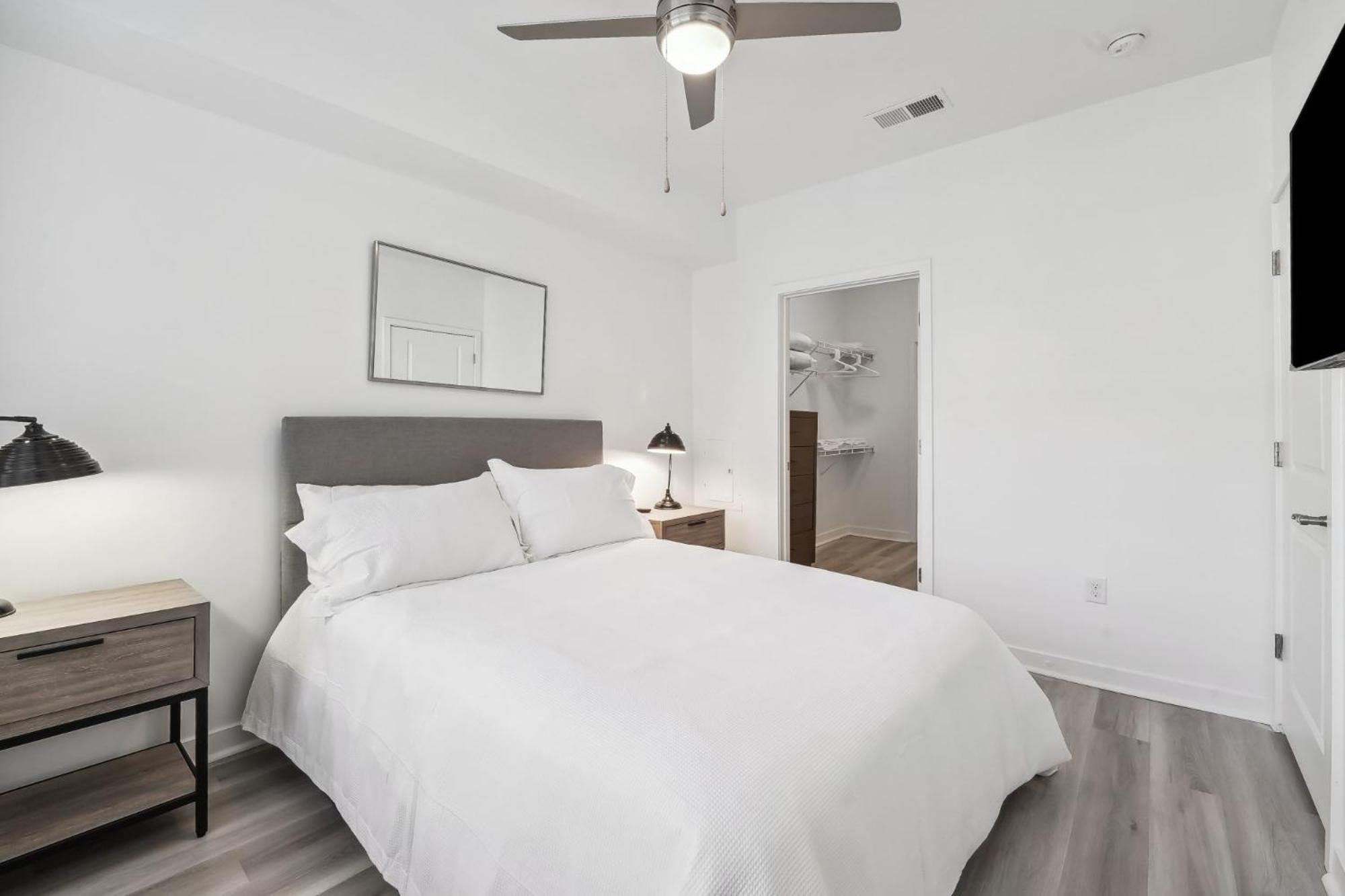 Premium Apartments And Studios At Midtown 205 In Charlotte Exteriör bild
